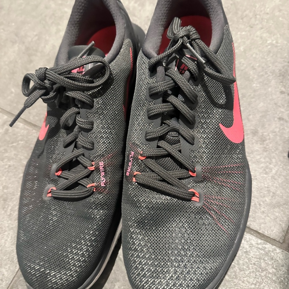 Women’s Nike training shoes
